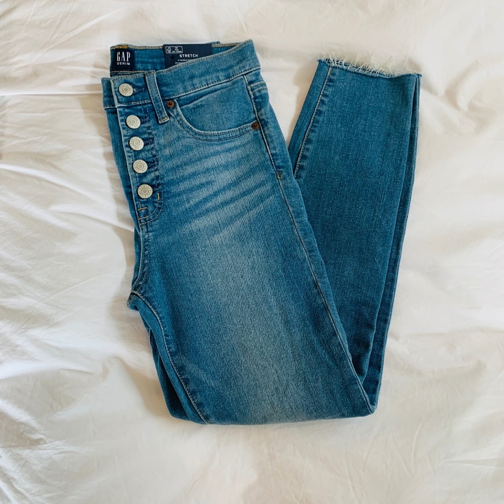 GAP High Rise Stretch Skinny Ankle Jean with Raw Hem